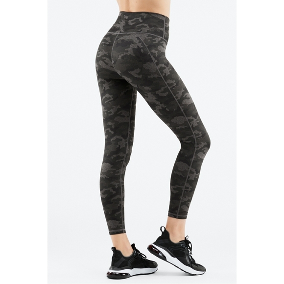 Define High-Waisted 7/8 PowerHold Legging in Charcoal Camo - Picture 4 of 13